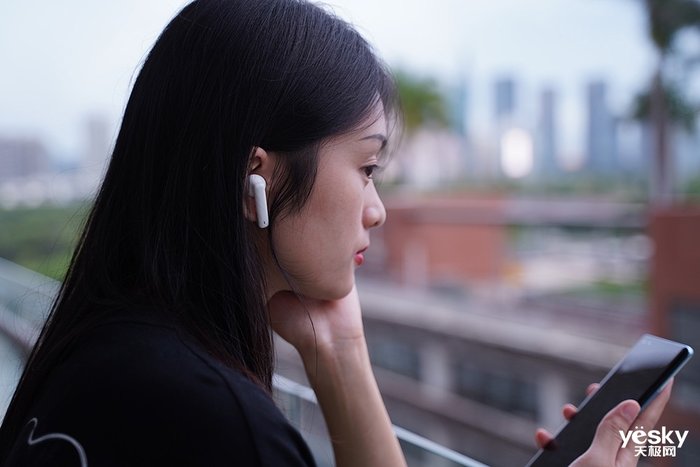 既要大树，也要绿草：荣耀加码全场景硬件研发，打造完整生态链条